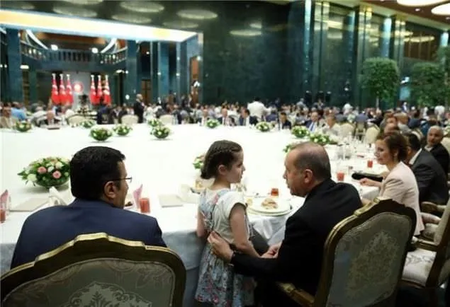 Cumhurbaşkanı Erdoğan’dan esnaflara iftar