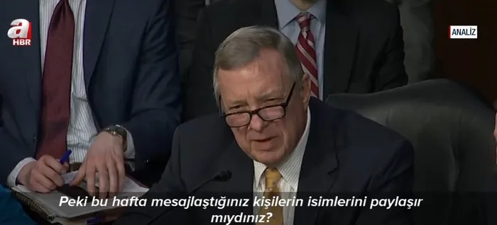 parmaklarimizin-ucundaki-tehlike-sosyal-medya-ebeveynlere-uyari-cocuk-paylasimi-sandiginiz-kadar-masum-degil-1770557963950.jpg ANALİZ | Parmaklarımızın ucundaki tehlike: Sosyal medya | Ebeveynler dikkat: Çocuk paylaşımı sandığınız kadar masum değil - 6