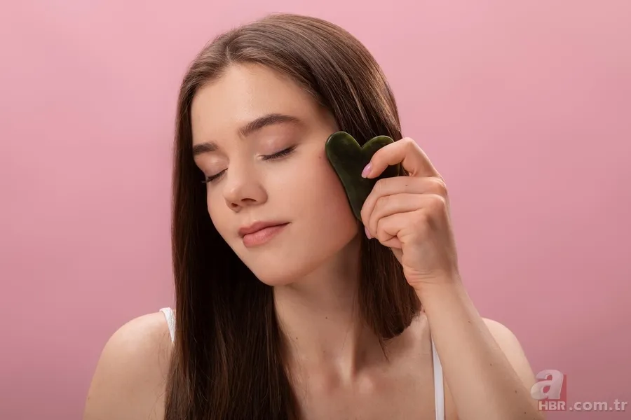 Kirpik ve kaş bakımında doğal çözümler: Tek bir damlası bile gürleştiriyor 9