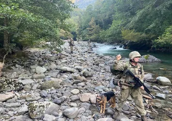 Son dakika: Milli Savunma Bakanlığı duyurdu! Türkiye'ye girmeye çalışan 25 şahıs yakalandı