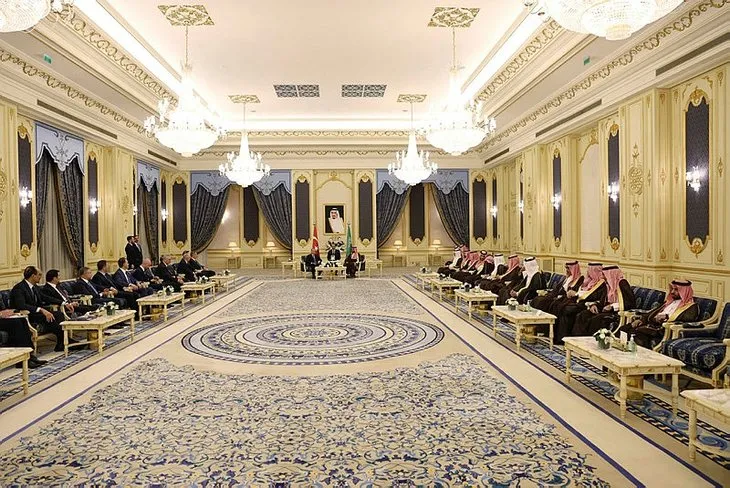 Başkan Recep Tayyip Erdoğan Suudi Arabistan’da böyle karşılandı! İşte o kareler...