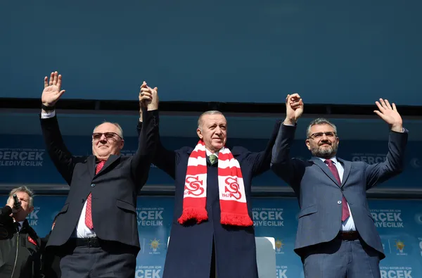 Başkan Recep Tayyip Erdoğan’dan Özgür Özel’e bedelli askerlik tepkisi: Zihniyet bozukluğunun işareti