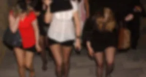 Eski emniyet müdürüne ‘Fuhuş örgütüne yardım’dan dava