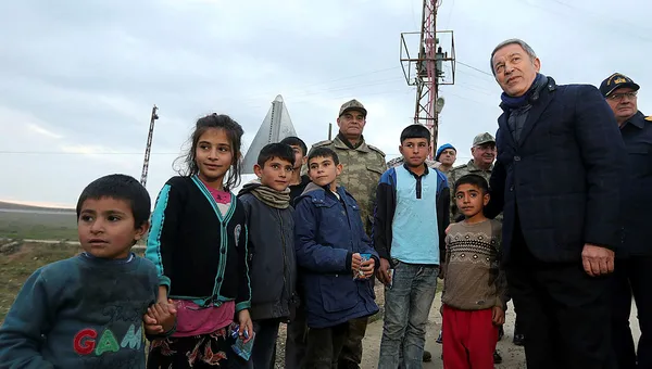 Bakan Hulusi Akar Süleyman Şah Türbesi'nde incelemelerde bulundu - 9