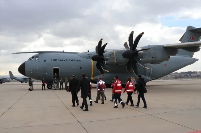 ’Koca Yusuf’ yola çıktı... Ambulans uçak Çin’e gidiyor