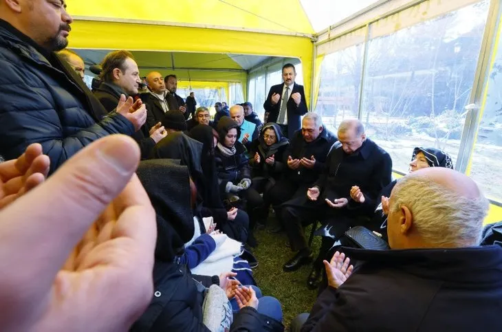 Başkan Recep Tayyip Erdoğan Gaziantep'te depremzedeleri ziyaret etti! Yanına gelen kadın sarılıp ağladı