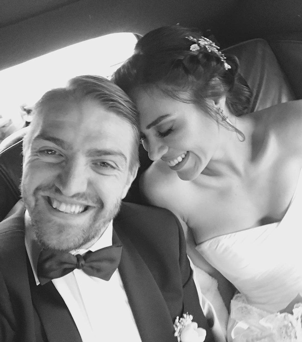 Caner Erkin ve Şükran Ovalı sonunda evlendi - 1