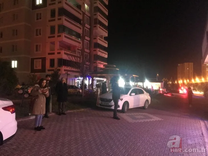 Elazığ’da şiddetli deprem! Vatandaşlar sokağa döküldü...