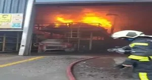 Kocaeli’de fabrika yangını söndürüldü