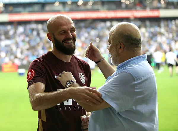 Murat Sancak'tan sahada rakip oyuncuya transfer teklifi - 3