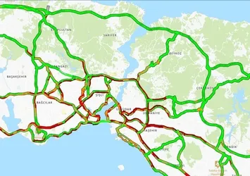 İstanbul'da trafik kilitlendi! Yoğunluk haritası renk değiştirdi