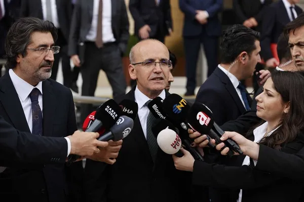 1708076148431.jpeg Bakan Mehmet Şimşek duyurdu! Hizmet ihracatında yeni hedef... 100 milyar dolara ulaşmıştı - 2