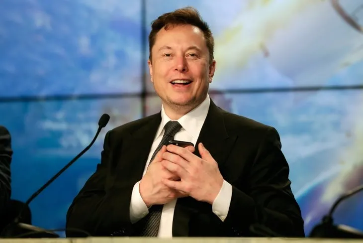 Elon Musk’tan olay yaratan tanıtım! İnsan beyni ’hack’lenecek!