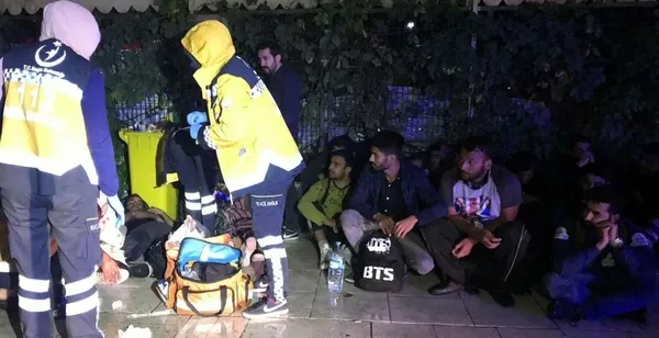 Göçmenleri taşıyan TIR kaza yaptı, kaçmak isteyen şoför yolcuları yola savurdu - 2