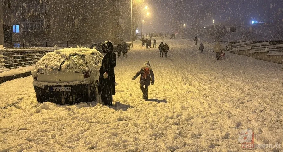 Karabük’te vatandaşlar sokağa döküldü! Kar çilesi ve eğlence bir arada 1