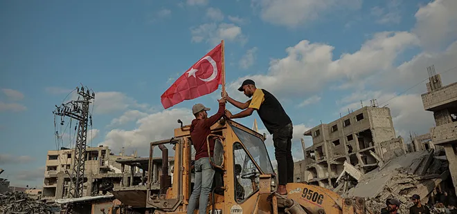 İHH, Gazze'de enkaz kaldırma ve temizlik çalışmalarına başladı