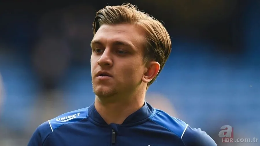 Galatasaray'dan Süper Lig'de ses getirecek transfer! Ezeli rakibinin eski yıldızını aldı 4