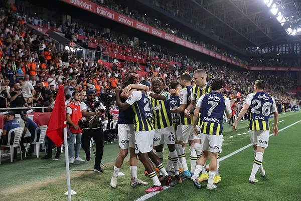baskan-recep-tayyip-erdogan-ziraat-turkiye-kupasini-kazanan-fenerbahceye-tebrik-1686513616152.jpg Başkan Recep Tayyip Erdoğan Ziraat Türkiye Kupası'nı kazanan Fenerbahçe'ye tebrik - 1