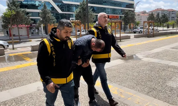 1651829103443.jpg Çocuklarının gözü önünde eski eşi Zeynep Koyun'u katletmişti! Dededen kan donduran sözler - 2