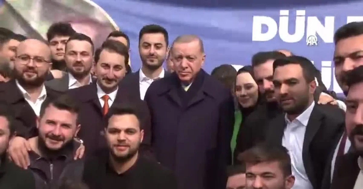 Başkan Erdoğan'a Kısıklı'da doğum günü sürprizi! Vatandaşlardan sevgi seli