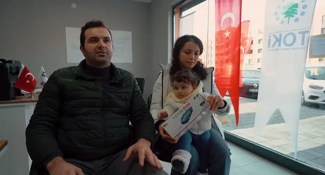 İstanbul’da evleri teslim edilen hak sahipleri sevinçlerini paylaştı