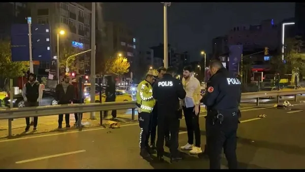 1700277361964.jpeg İstanbul Kadıköy'de feci kaza! Takla atıp motosiklet üzerine düştü! Kaçan sürücü yerine başka birini gönderdi - 1