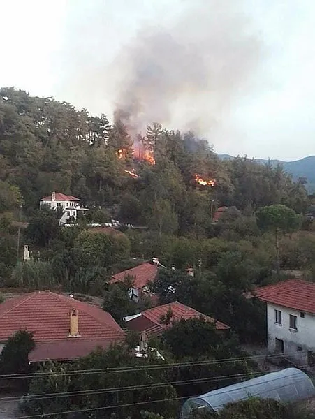 son-dakika-mugla-ulada-yeni-orman-yangini-1663867503358.jpg Muğla Ula'da yeni orman yangını - 2