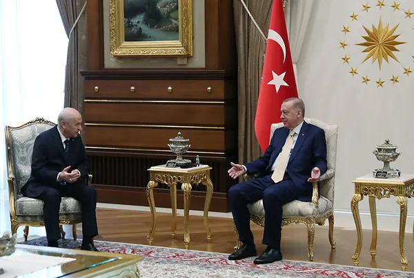 Son dakika: Başkan Erdoğan, MHP Lideri Bahçeli'yi Külliye'de kabul etti - 1