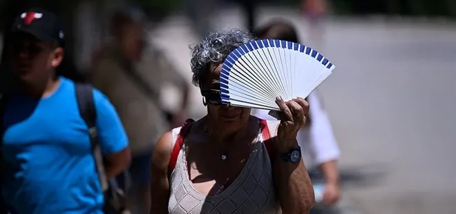 Güneşe uzun süreli maruz kalmak fotoyaşlanmayı tetikliyor