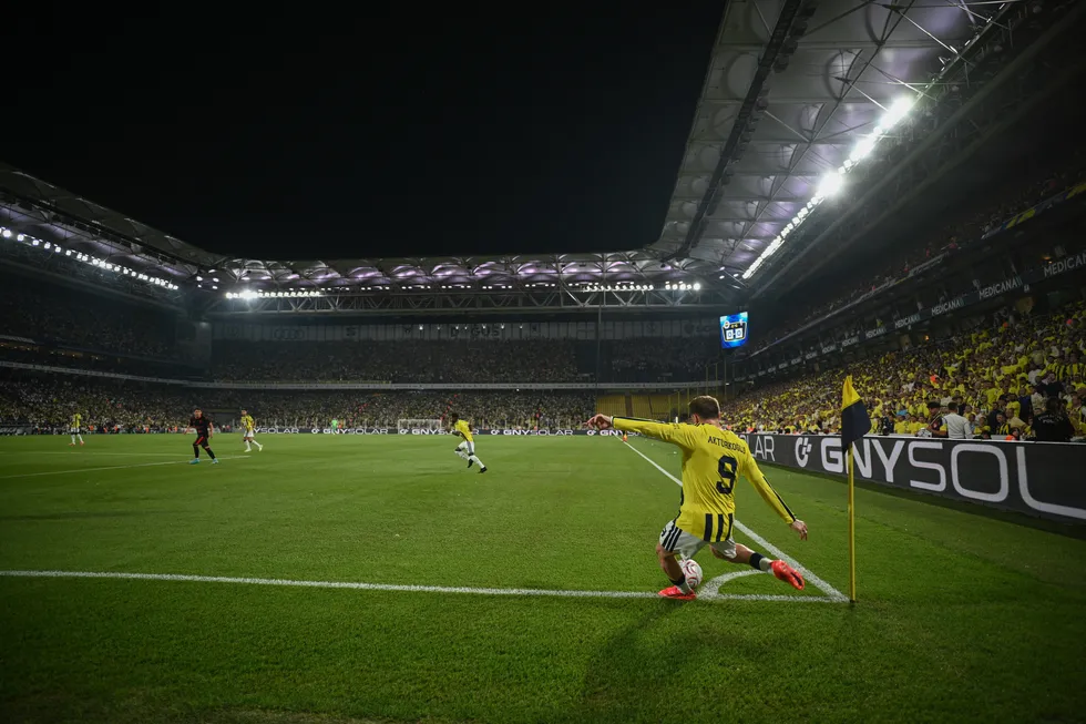 canli-fenerbahce-gornik-zabrze-1784660129161.jpg Kanarya rövanş öncesi avantajı kaptı! Maç sonucu: Fenerbahçe 1-0 Gornik Zabrze - 8