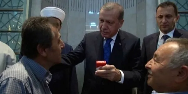 baskan-recep-tayyip-erdogandan-vatandaslara-sigara-cagrisi-gelin-yeni-bir-baslangic-yapalim-1612900478898.jpg Başkan Recep Tayyip Erdoğan'dan vatandaşlara sigara çağrısı: Gelin yeni bir başlangıç yapalım - 2