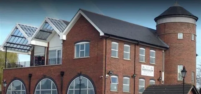 İngiltere’de cami cemaatine çekiçli saldırı