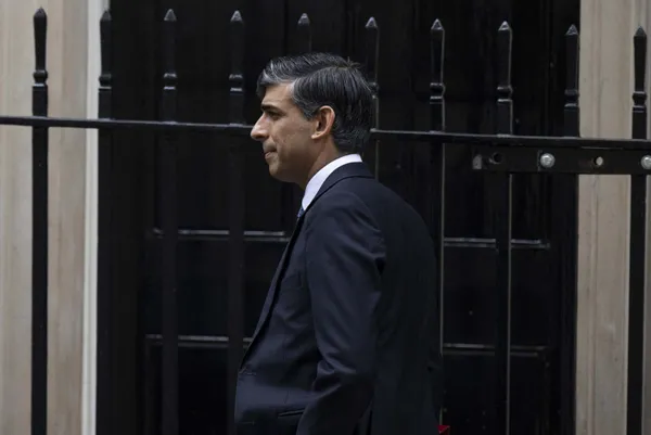 İngiltere Başbakanı Rishi Sunak yine Gazze için ateşkes çağrısı yapmadı!