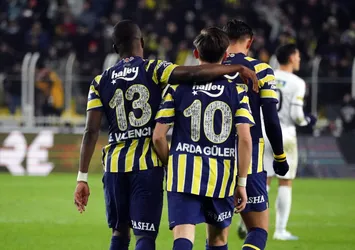Valencia şov yaptı Fenerbahçe seriye bağladı: Kasımpaşa'ya 5 gol