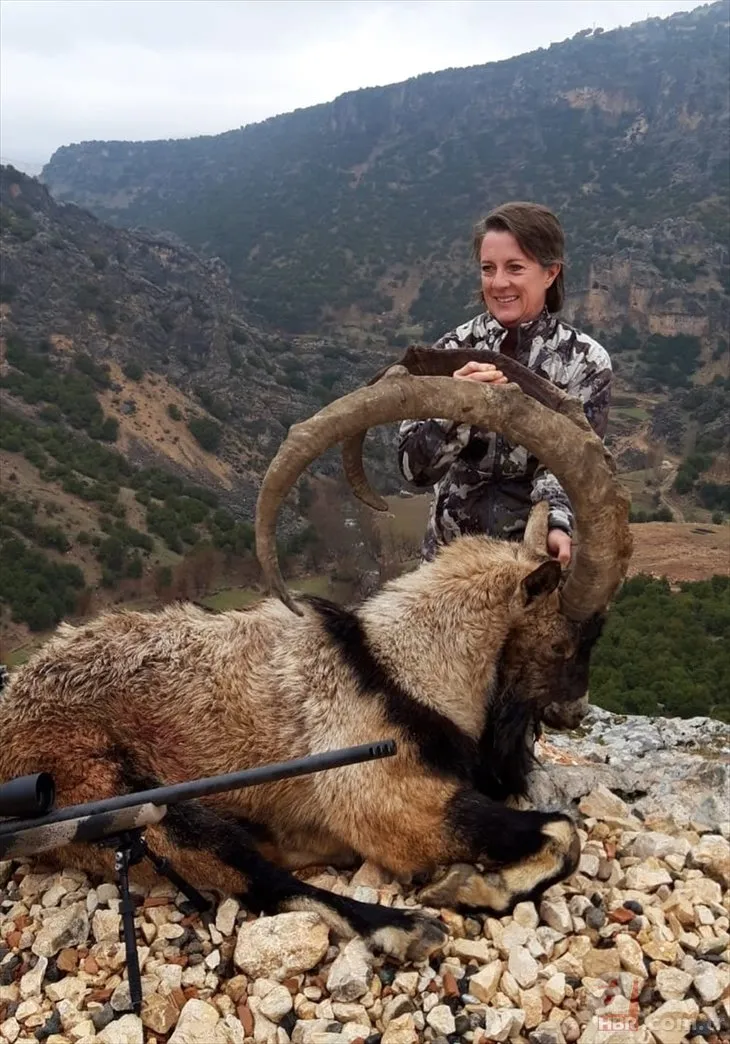 ABD’li kadın avcının Adıyaman’da avladığı dağ keçisi herkesi şoke etti!