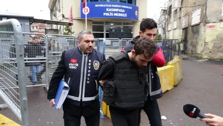 İstanbul’da kan donduran cinayet! Boğazını kesip evi ateşe verdiler