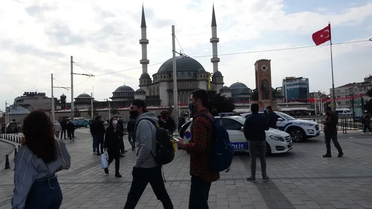 Son dakika | Taksim’de İBB zabıtaları seyyar satıcıyı kanlar içinde bıraktı