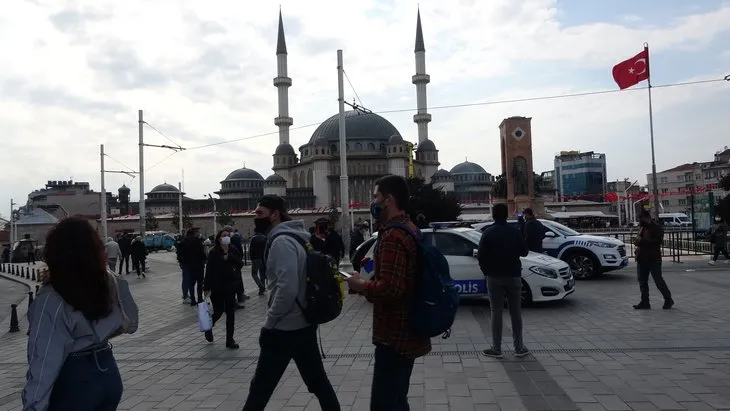 Son dakika | Taksim'de İBB zabıtaları seyyar satıcıyı kanlar içinde bıraktı