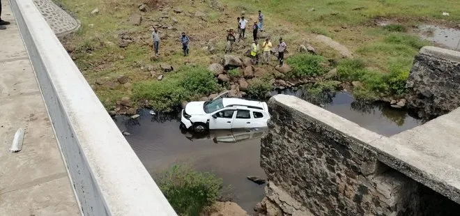 Siverek’te otomobil köprüden uçtu! Yaralı var