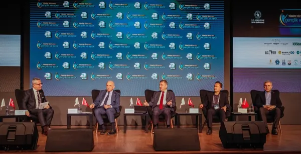 Son dakika: Türk sporunun kalbi Turkuvaz Medya’da attı! Türkiye Yüzyılında Gençlik ve Spor Zirvesi