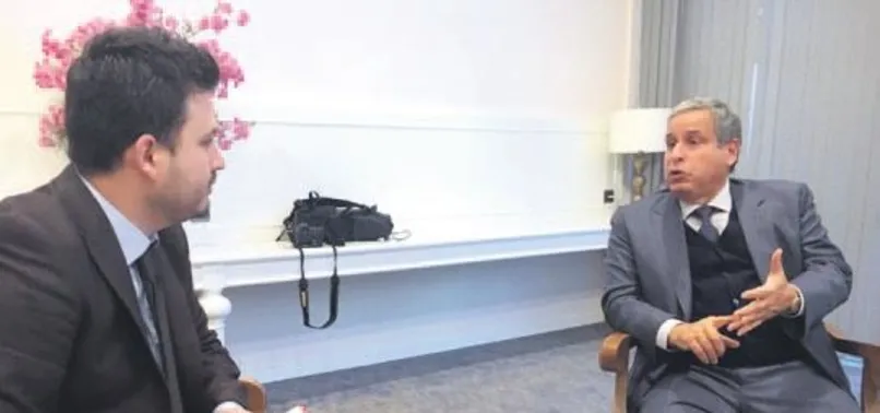 İhanete ayda 1 milyon dolar