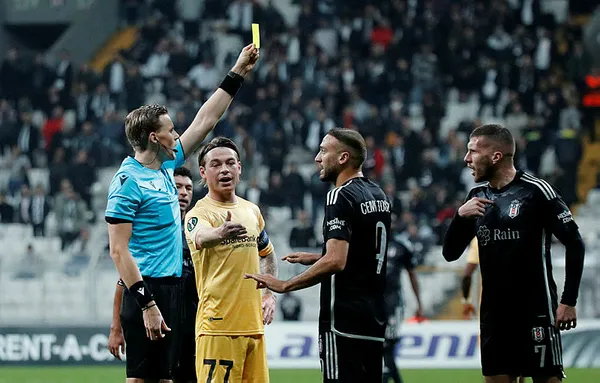 kara-kartal-evinde-dagildi-besiktas-1-2-bodo-glimt-mac-sonucu-1699559303683.jpg Kara Kartal evinde dağıldı! Beşiktaş 1-2 Bodo Glimt (MAÇ SONUCU)
