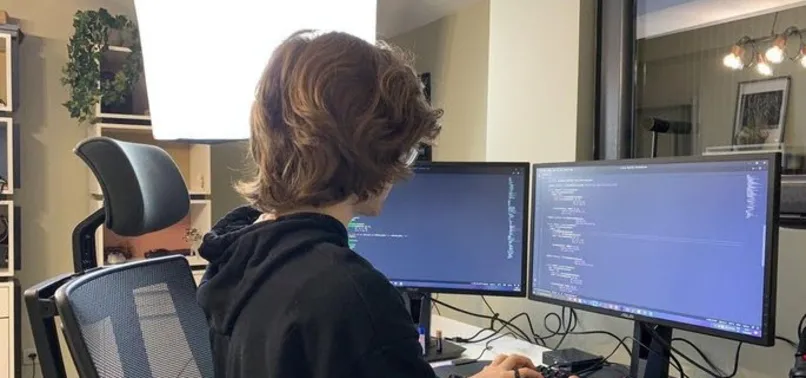 Dünya bu Türk gencinin peşinde! Üniversiteler sıraya girdi