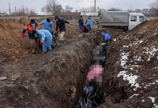 ukraynadan-dehsete-dusuren-haber-bir-mezarda-200-kisi-1648213691748.jpg Ukrayna'dan dehşete düşüren haber! Bir mezarda 200 kişi... - 2