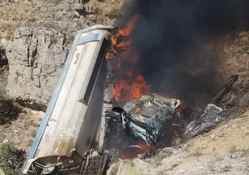 Malatya’da feci kaza! Uçurumdan yuvarlandı alevlere teslim oldu