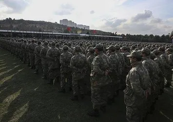 AK Parti’den TSK için önemli düzenleme! Emekli asker maaşlarına iyileştirme | Uzman erbaşlığa geçiş