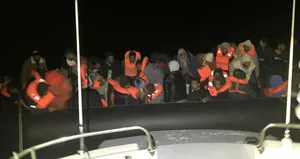 Yunanistan’ın ölüme terk ettiği 42 kişi kurtarıldı