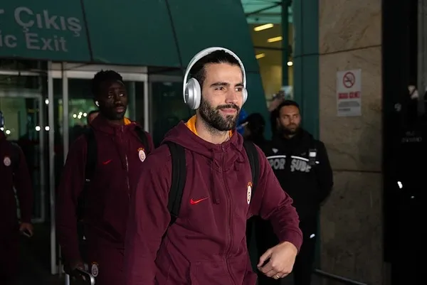 galatasarayda-sergio-oliveira-krizi-besiktas-derbisi-oncesi-sok-1709443431923.jpeg Galatasaray'da Sergio Oliveira krizi! Beşiktaş derbisi öncesi şok - 2