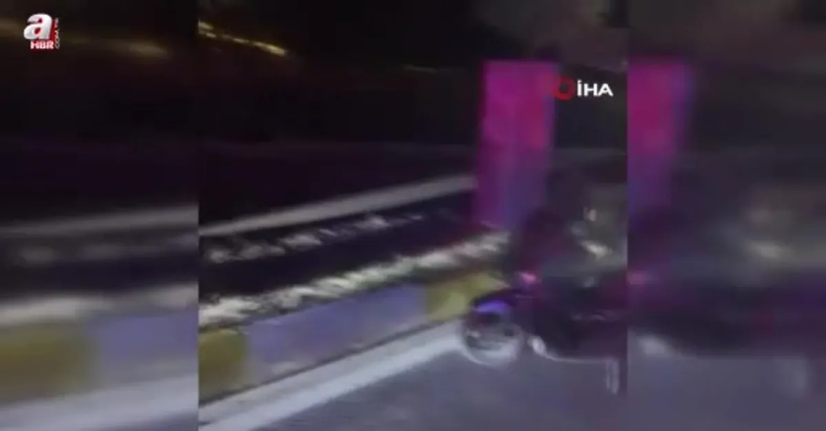 Otomobil refüje çıktı sürücü yaralandı