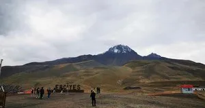 Erciyes yeniden beyaza büründü